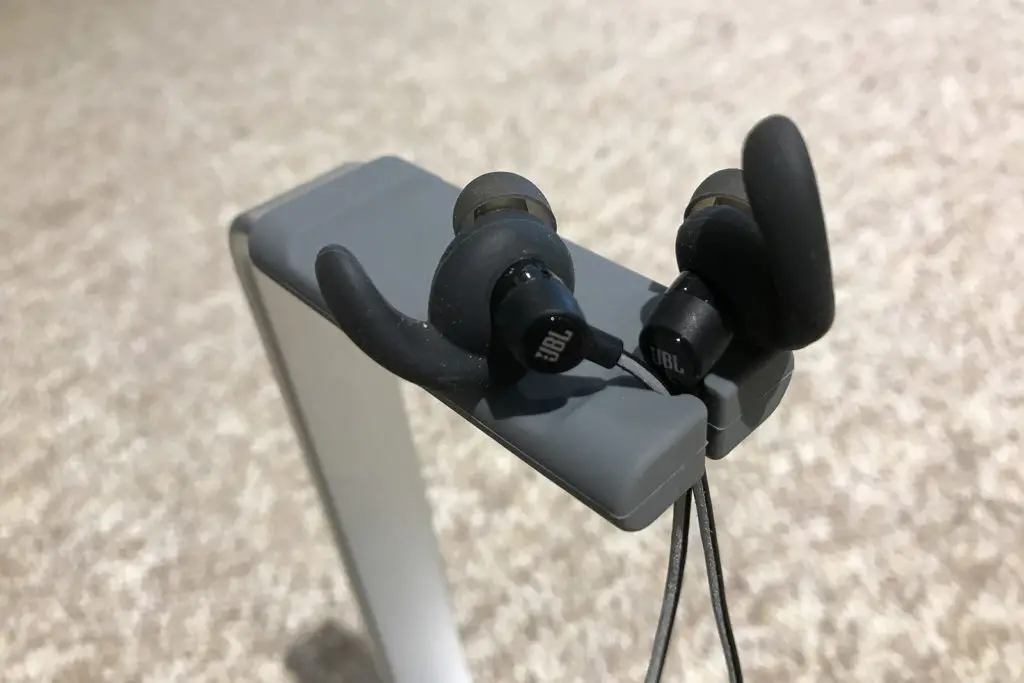 The Anypro headphone stand is among the few on the market to support ear buds and in-ear-monitors thanks to a slit in the headphone's stand.